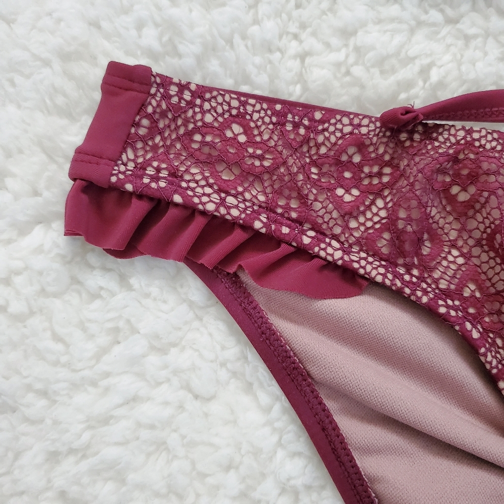 Xhilaration Pink Ruffle Bikini Set - Picture 5 of 10